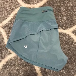 aquatic green lululemon speed up shorts 2.5 in